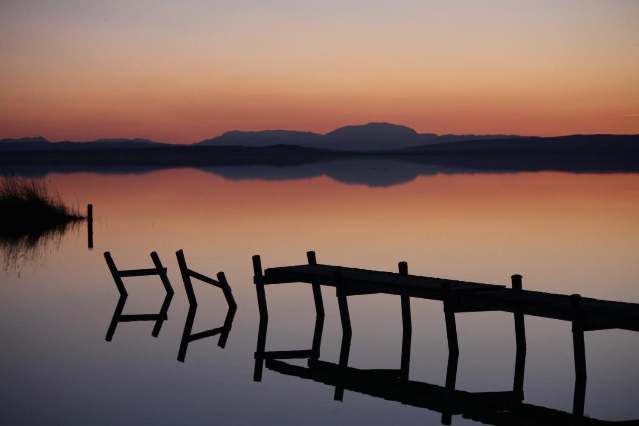 Appartement am See Podersdorf am See Buitenkant foto
